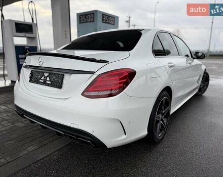 Белый Мерседес Ц-Класс, объемом двигателя 2 л и пробегом 130 тыс. км за 22000 $, фото 3 на Automoto.ua