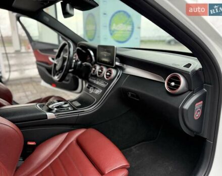 Белый Мерседес Ц-Класс, объемом двигателя 2 л и пробегом 130 тыс. км за 22000 $, фото 31 на Automoto.ua