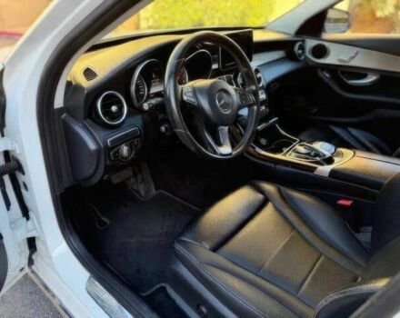 Белый Мерседес Ц-Класс, объемом двигателя 2 л и пробегом 79 тыс. км за 2450 $, фото 6 на Automoto.ua