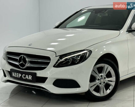 Белый Мерседес Ц-Класс, объемом двигателя 2.14 л и пробегом 144 тыс. км за 27000 $, фото 1 на Automoto.ua