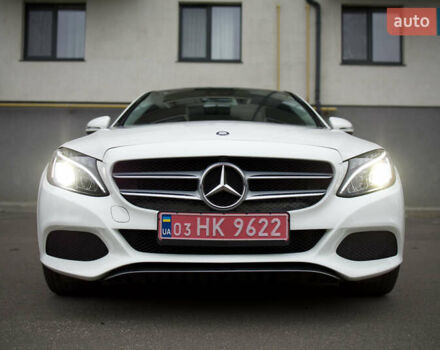 Белый Мерседес Ц-Класс, объемом двигателя 2 л и пробегом 166 тыс. км за 19000 $, фото 1 на Automoto.ua