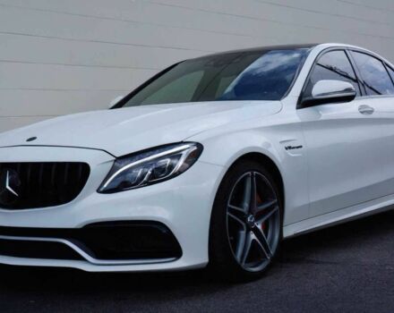 Білий Мерседес Ц-Клас, об'ємом двигуна 4 л та пробігом 70 тис. км за 19900 $, фото 2 на Automoto.ua