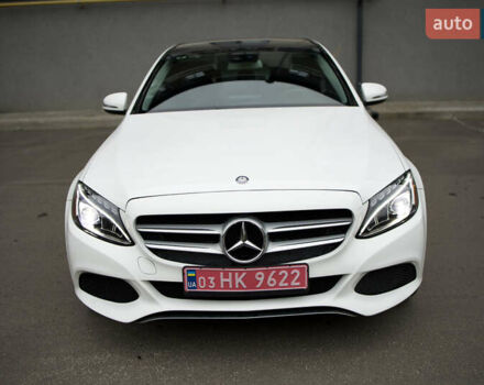 Белый Мерседес Ц-Класс, объемом двигателя 2 л и пробегом 166 тыс. км за 19000 $, фото 3 на Automoto.ua