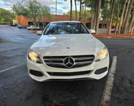 Білий Мерседес Ц-Клас, об'ємом двигуна 2 л та пробігом 73 тис. км за 9000 $, фото 1 на Automoto.ua