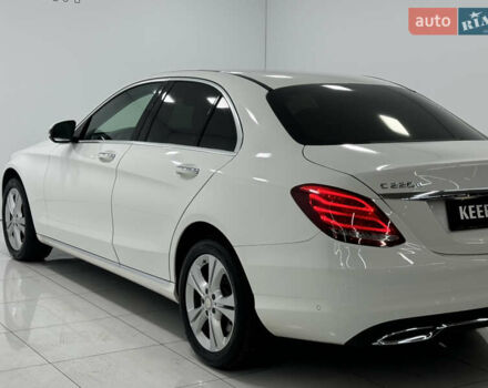 Белый Мерседес Ц-Класс, объемом двигателя 2.14 л и пробегом 144 тыс. км за 27000 $, фото 7 на Automoto.ua