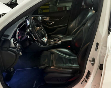 Белый Мерседес Ц-Класс, объемом двигателя 3 л и пробегом 175 тыс. км за 35600 $, фото 7 на Automoto.ua