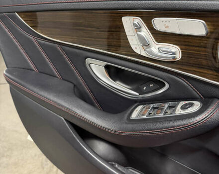 Белый Мерседес Ц-Класс, объемом двигателя 3 л и пробегом 175 тыс. км за 35600 $, фото 16 на Automoto.ua