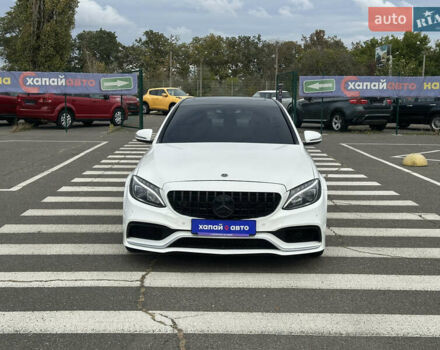 Белый Мерседес Ц-Класс, объемом двигателя 2.14 л и пробегом 116 тыс. км за 27000 $, фото 1 на Automoto.ua