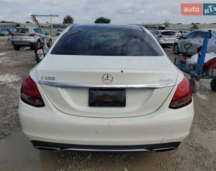 Белый Мерседес Ц-Класс, объемом двигателя 2 л и пробегом 31 тыс. км за 5700 $, фото 5 на Automoto.ua