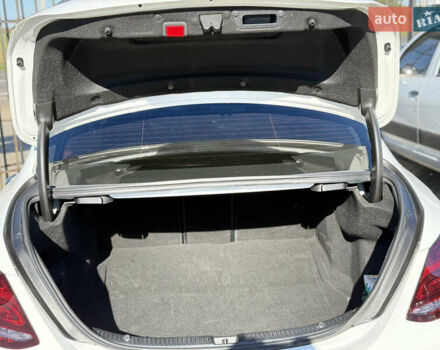 Белый Мерседес Ц-Класс, объемом двигателя 3 л и пробегом 43 тыс. км за 36000 $, фото 24 на Automoto.ua