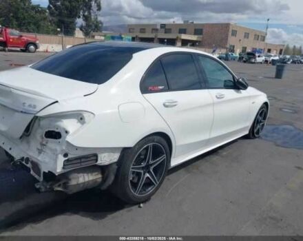 Белый Мерседес Ц-Класс, объемом двигателя 3 л и пробегом 108 тыс. км за 11000 $, фото 3 на Automoto.ua