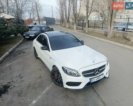 Белый Мерседес Ц-Класс, объемом двигателя 3 л и пробегом 169 тыс. км за 32995 $, фото 4 на Automoto.ua