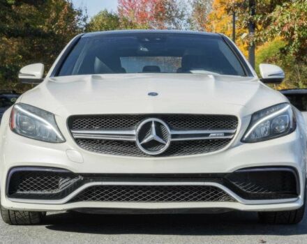 Белый Мерседес Ц-Класс, объемом двигателя 4 л и пробегом 61 тыс. км за 14000 $, фото 1 на Automoto.ua