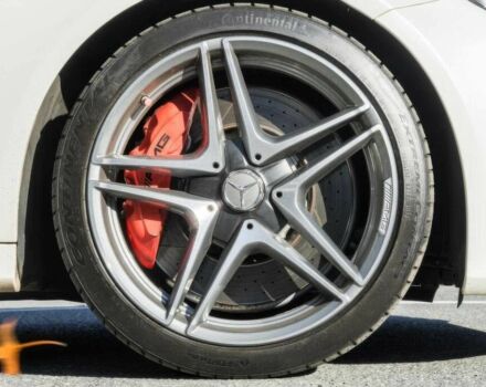 Белый Мерседес Ц-Класс, объемом двигателя 4 л и пробегом 61 тыс. км за 14000 $, фото 8 на Automoto.ua