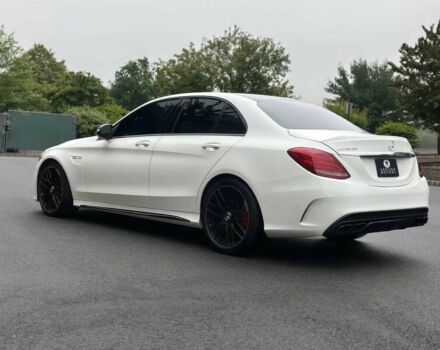 Белый Мерседес Ц-Класс, объемом двигателя 4 л и пробегом 68 тыс. км за 19900 $, фото 4 на Automoto.ua