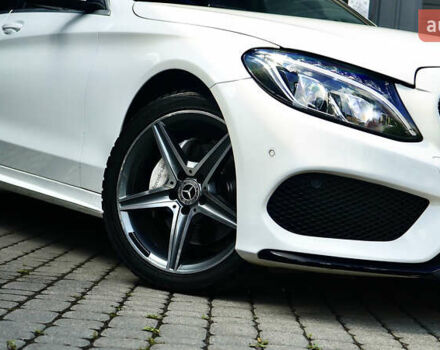 Белый Мерседес Ц-Класс, объемом двигателя 2 л и пробегом 97 тыс. км за 23900 $, фото 1 на Automoto.ua