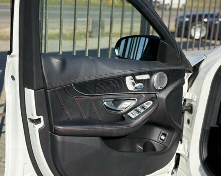 Белый Мерседес Ц-Класс, объемом двигателя 3 л и пробегом 43 тыс. км за 36000 $, фото 11 на Automoto.ua