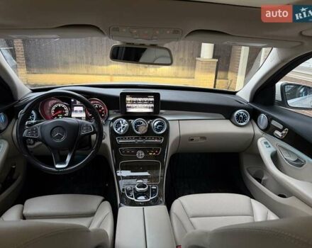 Белый Мерседес Ц-Класс, объемом двигателя 2 л и пробегом 110 тыс. км за 23500 $, фото 8 на Automoto.ua