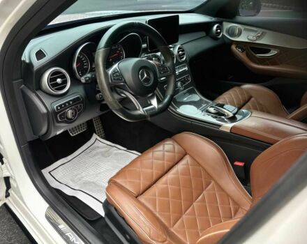 Белый Мерседес Ц-Класс, объемом двигателя 4 л и пробегом 68 тыс. км за 19900 $, фото 10 на Automoto.ua