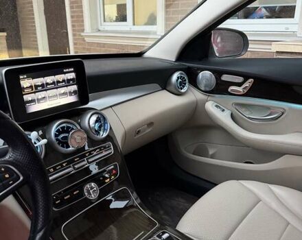 Белый Мерседес Ц-Класс, объемом двигателя 2 л и пробегом 110 тыс. км за 23500 $, фото 6 на Automoto.ua