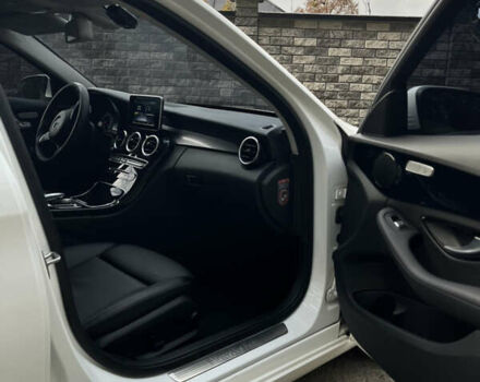 Белый Мерседес Ц-Класс, объемом двигателя 1.6 л и пробегом 85 тыс. км за 24500 $, фото 4 на Automoto.ua