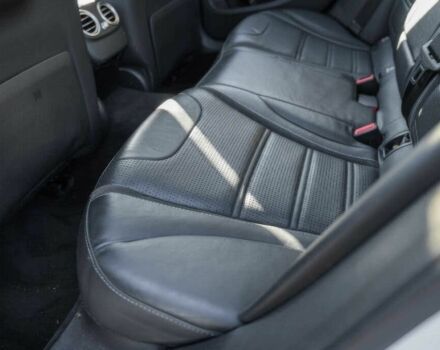 Белый Мерседес Ц-Класс, объемом двигателя 4 л и пробегом 61 тыс. км за 14000 $, фото 6 на Automoto.ua