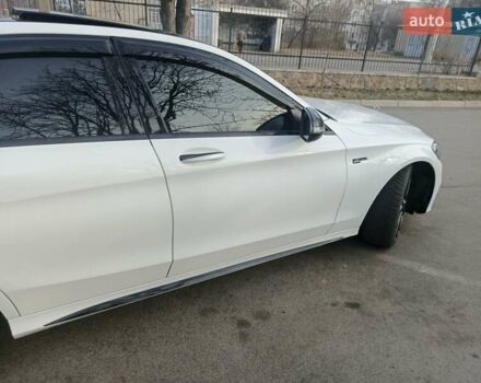 Белый Мерседес Ц-Класс, объемом двигателя 3 л и пробегом 169 тыс. км за 32995 $, фото 8 на Automoto.ua