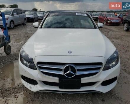 Білий Мерседес Ц-Клас, об'ємом двигуна 2 л та пробігом 31 тис. км за 5700 $, фото 4 на Automoto.ua