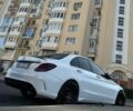 Белый Мерседес Ц-Класс, объемом двигателя 3 л и пробегом 72 тыс. км за 34999 $, фото 1 на Automoto.ua