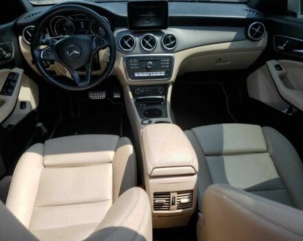 Білий Мерседес Ц-Клас, об'ємом двигуна 2 л та пробігом 90 тис. км за 2500 $, фото 7 на Automoto.ua