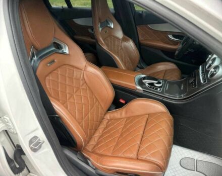 Белый Мерседес Ц-Класс, объемом двигателя 4 л и пробегом 68 тыс. км за 19900 $, фото 8 на Automoto.ua