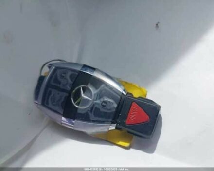 Белый Мерседес Ц-Класс, объемом двигателя 3 л и пробегом 108 тыс. км за 11000 $, фото 10 на Automoto.ua