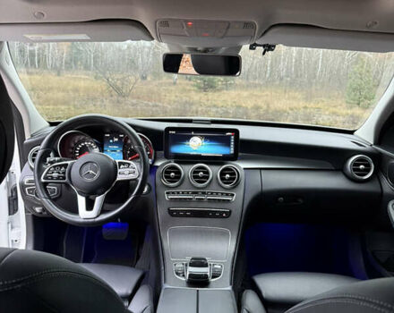 Белый Мерседес Ц-Класс, объемом двигателя 1.95 л и пробегом 63 тыс. км за 26500 $, фото 17 на Automoto.ua