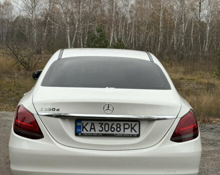 Белый Мерседес Ц-Класс, объемом двигателя 1.95 л и пробегом 63 тыс. км за 26500 $, фото 5 на Automoto.ua