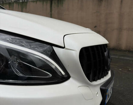 Білий Мерседес Ц-Клас, об'ємом двигуна 3 л та пробігом 71 тис. км за 37000 $, фото 3 на Automoto.ua