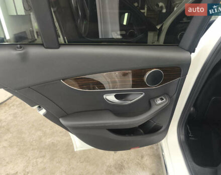 Білий Мерседес Ц-Клас, об'ємом двигуна 1.99 л та пробігом 34 тис. км за 21800 $, фото 21 на Automoto.ua