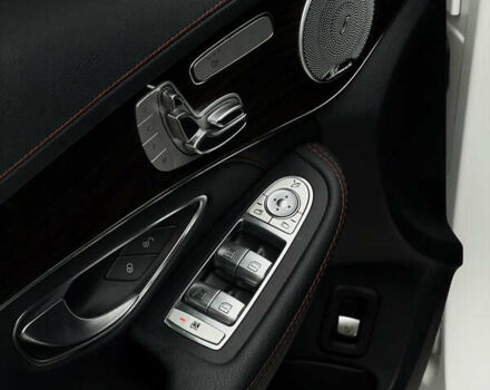 Білий Мерседес Ц-Клас, об'ємом двигуна 3 л та пробігом 71 тис. км за 37000 $, фото 12 на Automoto.ua