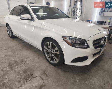 Білий Мерседес Ц-Клас, об'ємом двигуна 1.99 л та пробігом 34 тис. км за 21800 $, фото 5 на Automoto.ua