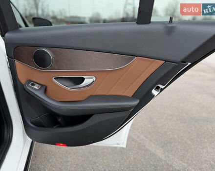 Белый Мерседес Ц-Класс, объемом двигателя 1.5 л и пробегом 112 тыс. км за 24999 $, фото 26 на Automoto.ua