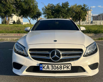 Белый Мерседес Ц-Класс, объемом двигателя 1.95 л и пробегом 60 тыс. км за 29400 $, фото 1 на Automoto.ua