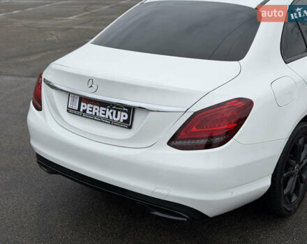 Белый Мерседес Ц-Класс, объемом двигателя 1.5 л и пробегом 112 тыс. км за 24999 $, фото 7 на Automoto.ua