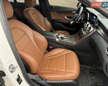 Белый Мерседес Ц-Класс, объемом двигателя 1.5 л и пробегом 112 тыс. км за 24999 $, фото 33 на Automoto.ua