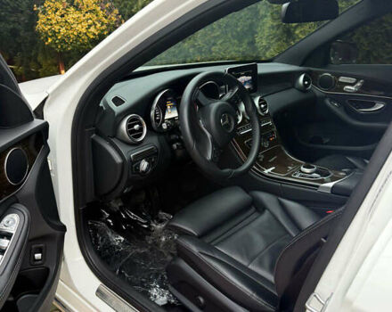 Білий Мерседес Ц-Клас, об'ємом двигуна 1.99 л та пробігом 34 тис. км за 21800 $, фото 44 на Automoto.ua