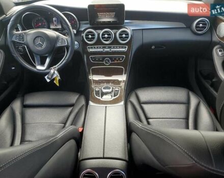 Белый Мерседес Ц-Класс, объемом двигателя 1.99 л и пробегом 69 тыс. км за 3600 $, фото 7 на Automoto.ua