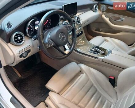 Білий Мерседес Ц-Клас, об'ємом двигуна 2.14 л та пробігом 146 тис. км за 28300 $, фото 6 на Automoto.ua