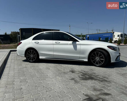 Білий Мерседес Ц-Клас, об'ємом двигуна 1.99 л та пробігом 155 тис. км за 27999 $, фото 2 на Automoto.ua