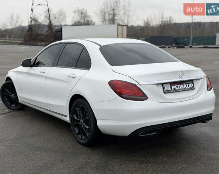 Белый Мерседес Ц-Класс, объемом двигателя 1.5 л и пробегом 112 тыс. км за 24999 $, фото 5 на Automoto.ua
