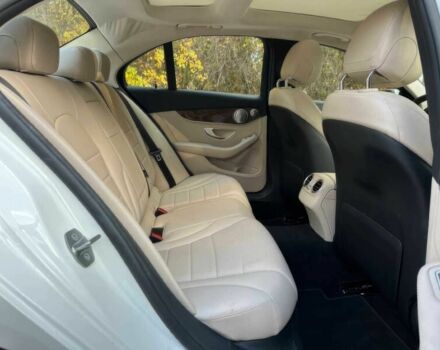 Білий Мерседес Ц-Клас, об'ємом двигуна 2 л та пробігом 44 тис. км за 14900 $, фото 10 на Automoto.ua