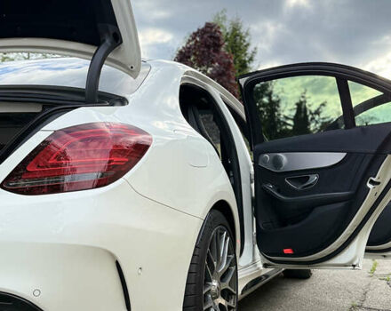 Білий Мерседес Ц-Клас, об'ємом двигуна 3.98 л та пробігом 91 тис. км за 51900 $, фото 4 на Automoto.ua