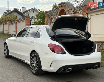 Білий Мерседес Ц-Клас, об'ємом двигуна 3.98 л та пробігом 91 тис. км за 51900 $, фото 2 на Automoto.ua